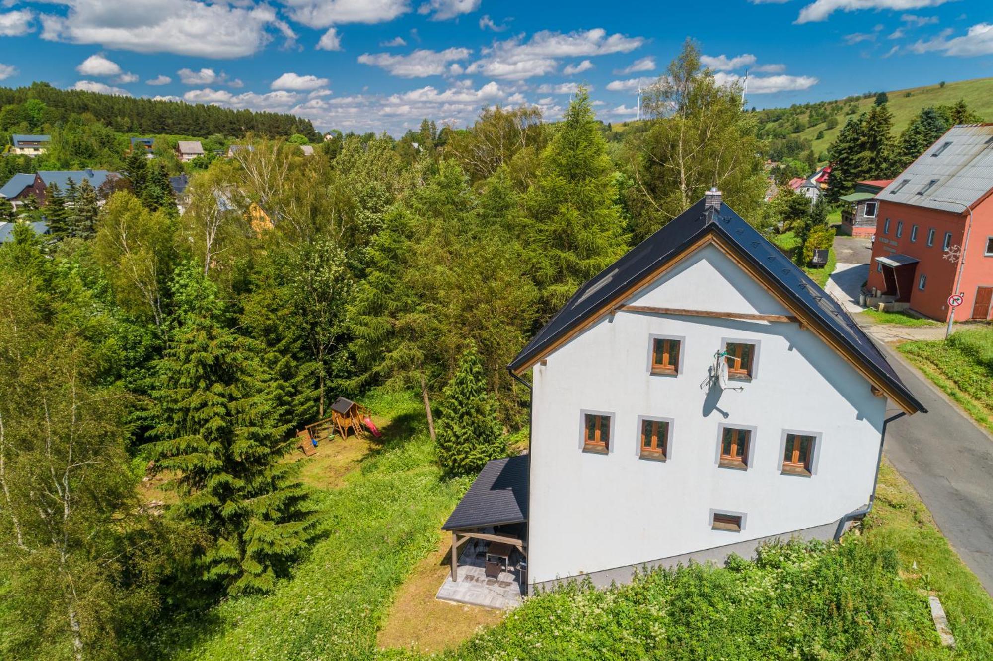 Klinovec 129 Apartment Loučná pod Klínovcem Exterior foto